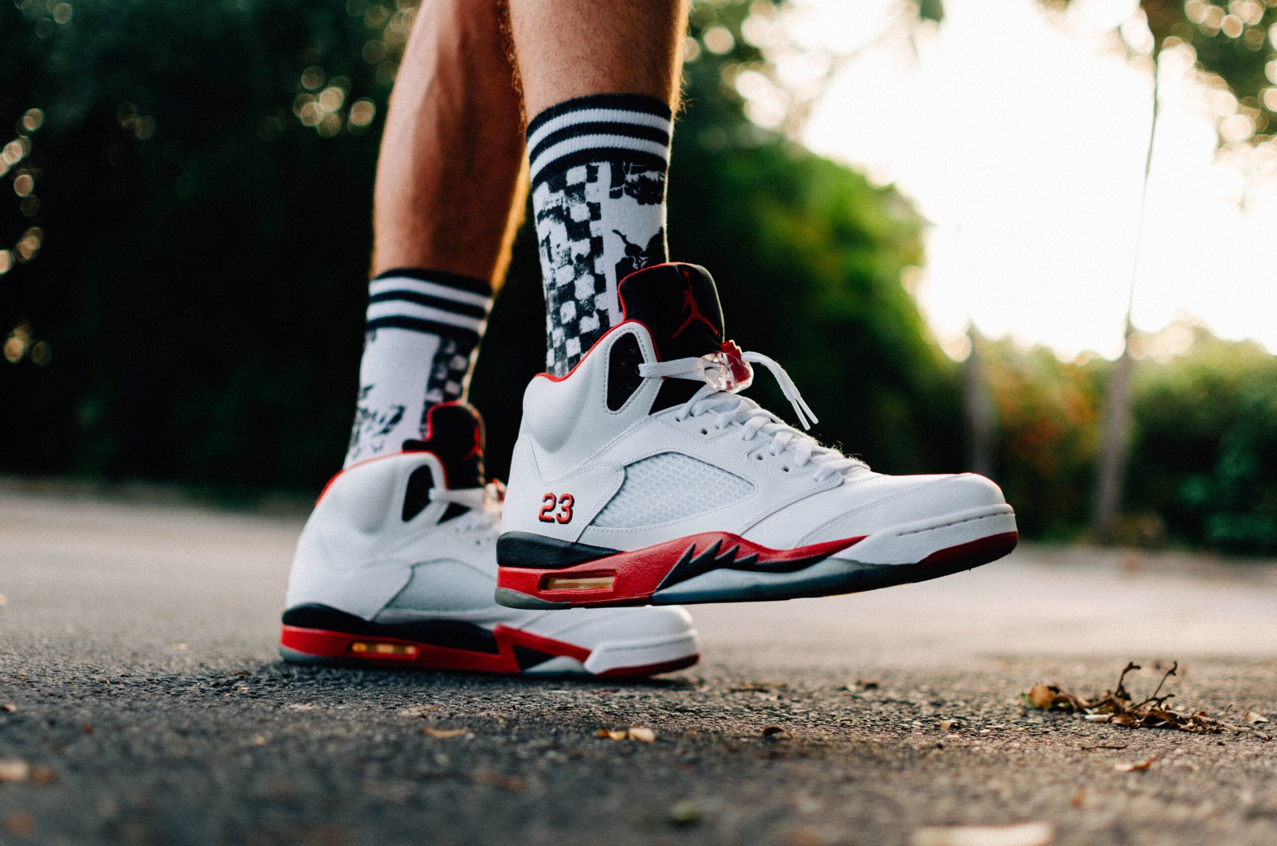hunter-johnson-226247-unsplash Men's Vulcanized Walking Running Shoes Unisex Casual Lightweight Tennis Shoes Athletic Sports Shoes Breathable Fashion Sneakers