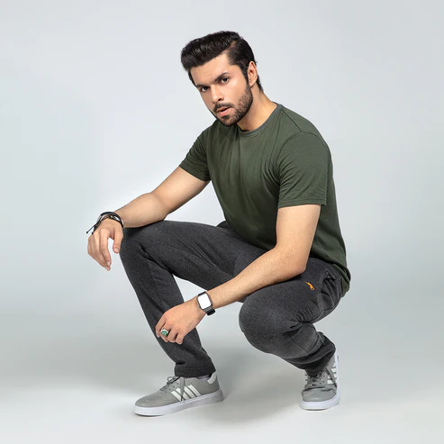 Low Top Sneakers
