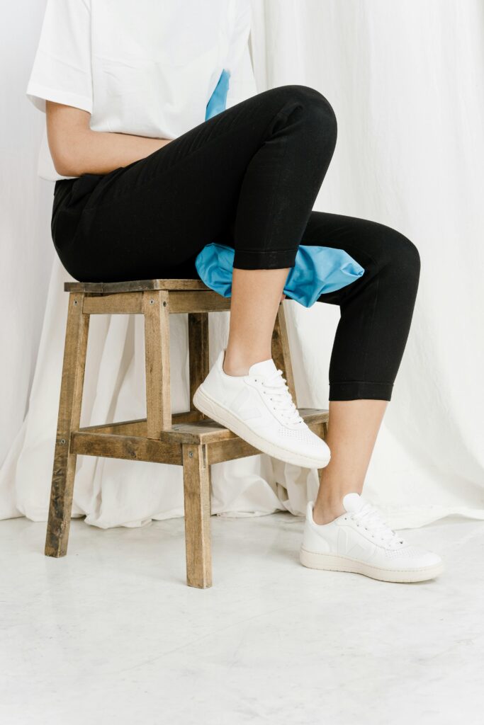 White sneakers + denim = timeless combination.